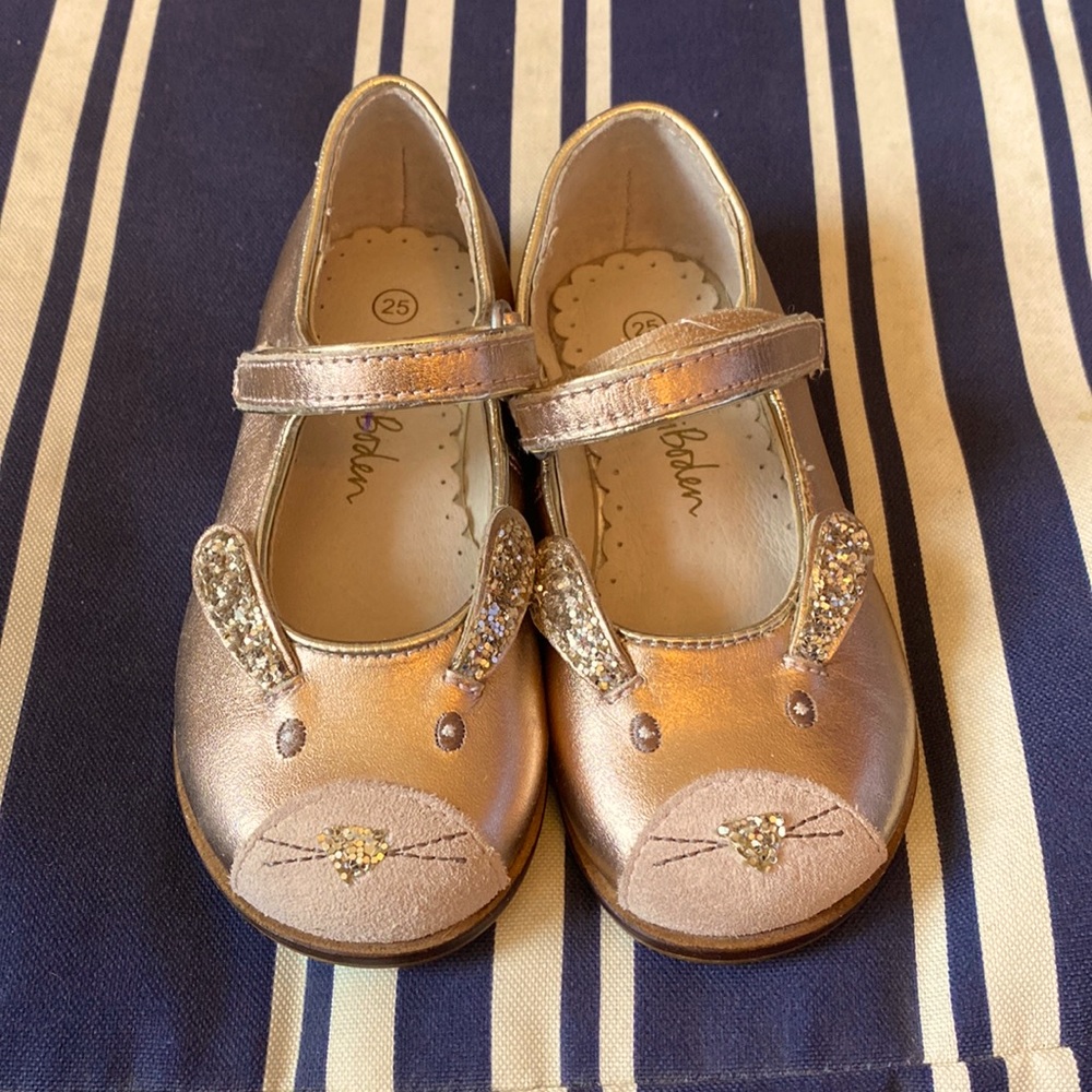 Mini Boden Bunny Rabbit Mary Jane Shoes